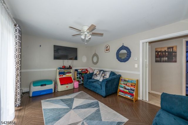 44 Fordham Trl, Hopatcong Boro, NJ 07843