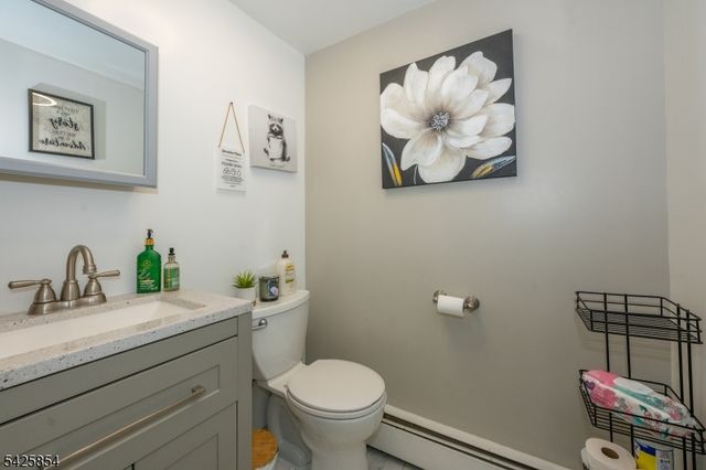 44 Fordham Trl, Hopatcong Boro, NJ 07843