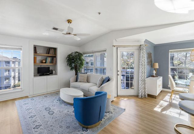 700 Daniel Ellis Drive 10301, Charleston, SC 29412