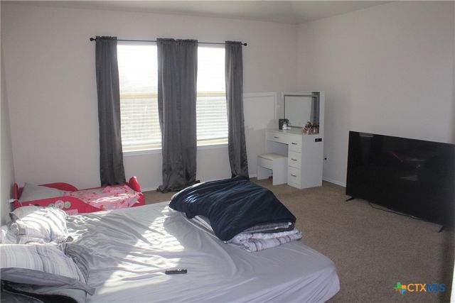 6104 Amelia Earhart Boulevard, Killeen, TX 76543