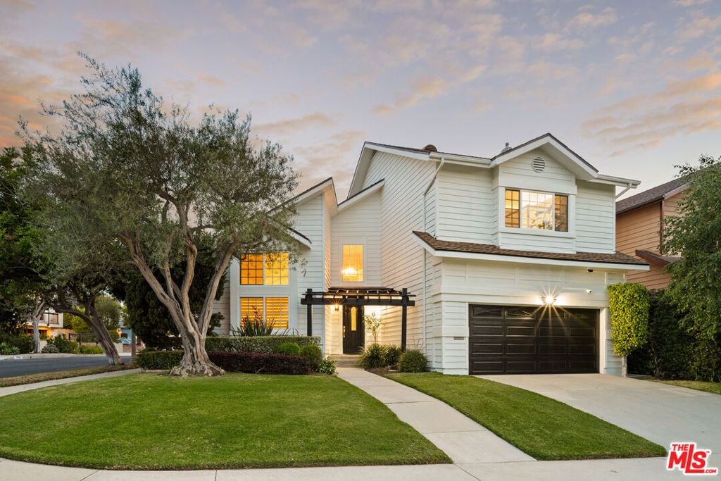 Image 1 of property listing at 7827 Berger Avenue, Playa Del Rey, CA 90293