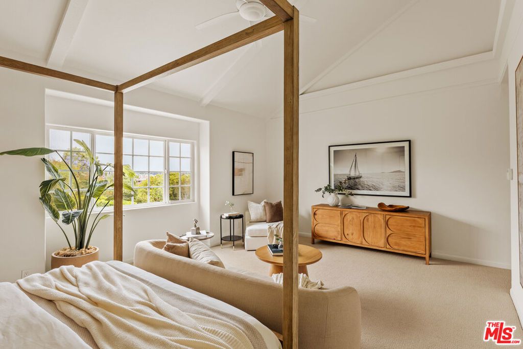 Image 17 of property listing at 7827 Berger Avenue, Playa Del Rey, CA 90293