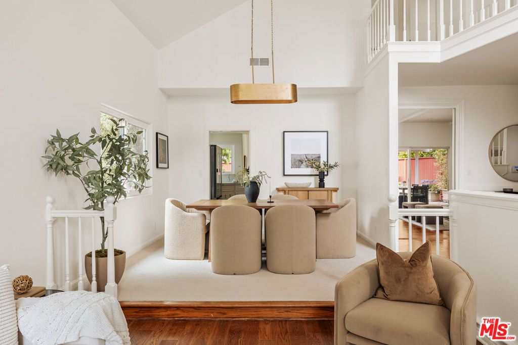 Image 5 of property listing at 7827 Berger Avenue, Playa Del Rey, CA 90293