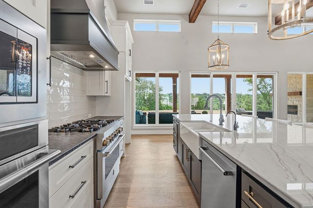 1326 Via Principale DR, New Braunfels, TX 78132