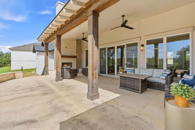 1326 Via Principale DR, New Braunfels, TX 78132