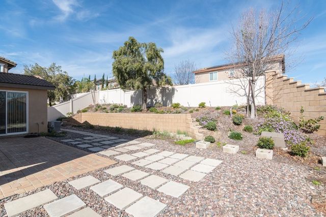 37761 Apache Plume Drive, Murrieta, CA 92563