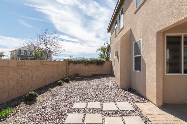 37761 Apache Plume Drive, Murrieta, CA 92563