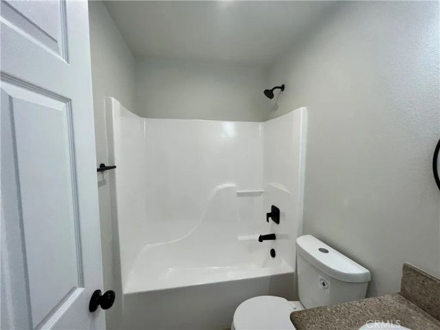 1004 S Riverside Avenue D-3, Rialto, CA 92376