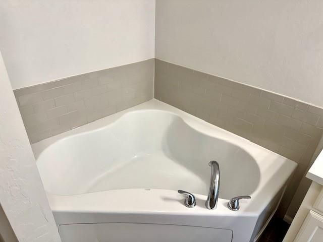 2405 Northcreek Lane, Oklahoma City, OK 73128