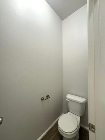 2405 Northcreek Lane, Oklahoma City, OK 73128