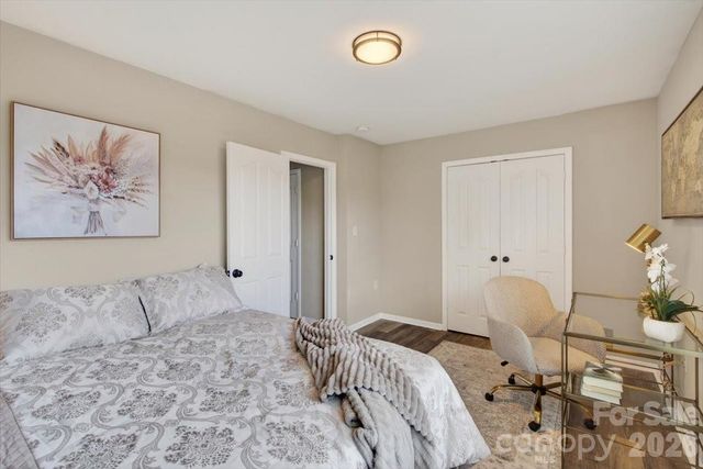 5227 Swearngan Road, Charlotte, NC 28216