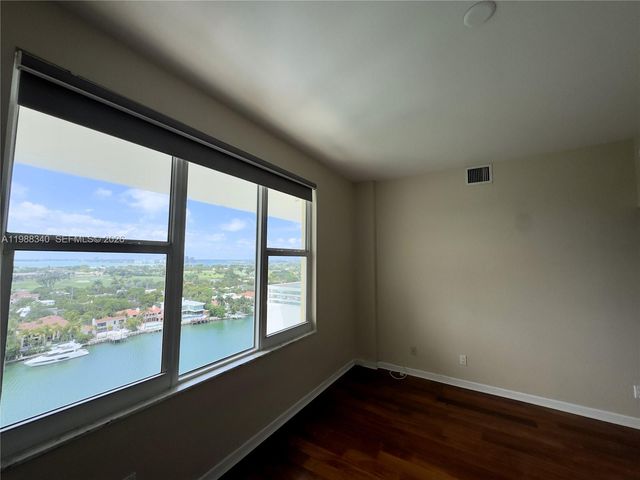 5600 Collins Ave 17G, Miami Beach, FL 33140