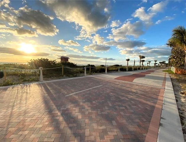 5600 Collins Ave 17G, Miami Beach, FL 33140