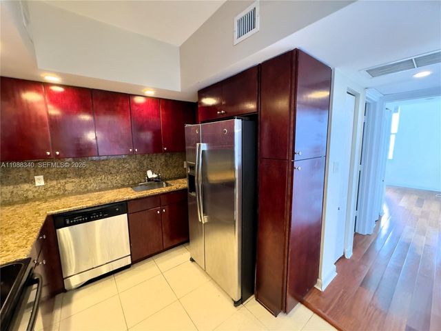 5600 Collins Ave 17G, Miami Beach, FL 33140