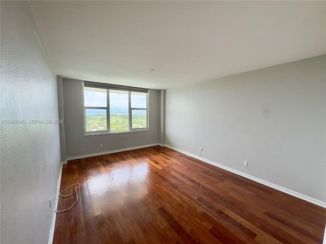 5600 Collins Ave 17G, Miami Beach, FL 33140