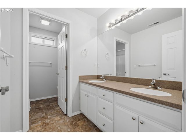 3811 Se 182ND Ct, Vancouver, WA 98683
