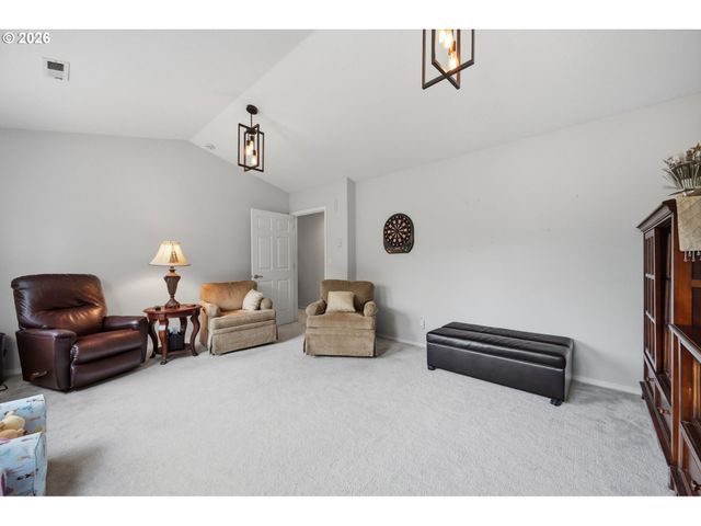 3811 Se 182ND Ct, Vancouver, WA 98683