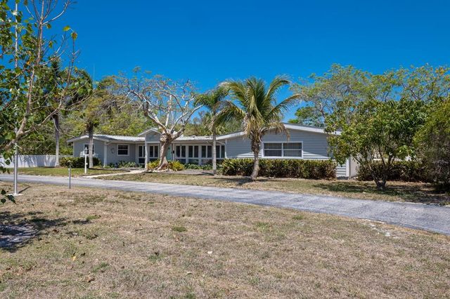 2723 59TH STREET, Sarasota, FL 34243