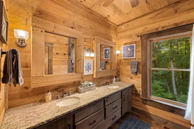 101 Heights Overlook, Blue Ridge, GA 30513