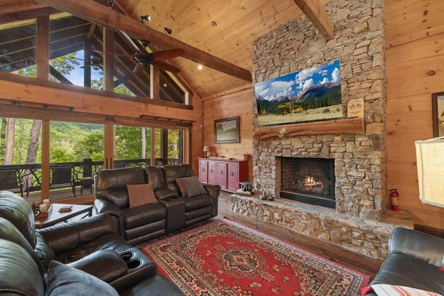 101 Heights Overlook, Blue Ridge, GA 30513