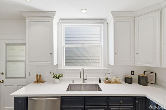 890 De Haro Street, San Francisco, CA 94107
