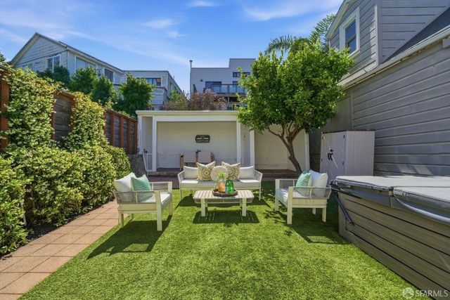 890 De Haro Street, San Francisco, CA 94107