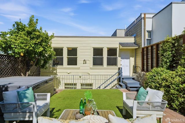 890 De Haro Street, San Francisco, CA 94107