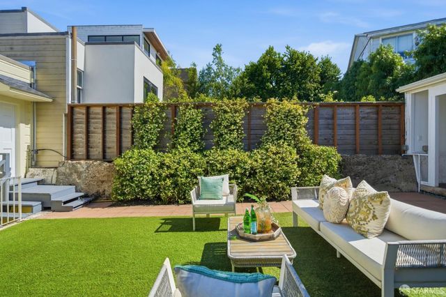 890 De Haro Street, San Francisco, CA 94107