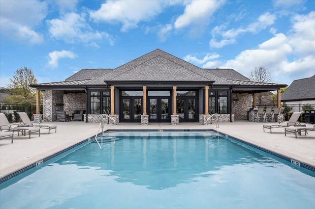408 Flag Court, Gallatin, TN 37066