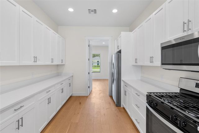 1919 SIPES AVENUE, Sanford, FL 32771