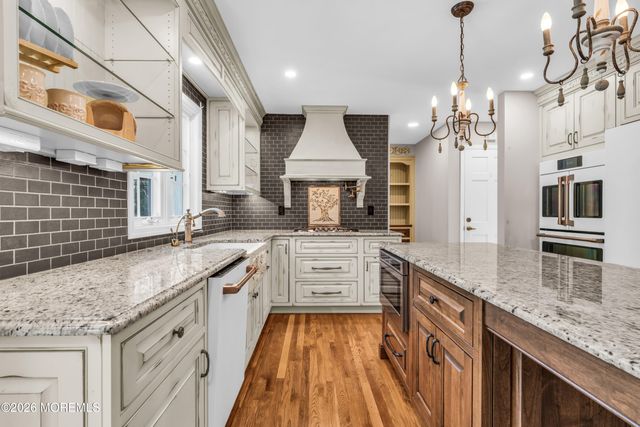 757 Stepping Stone Court, Toms River, NJ 08753