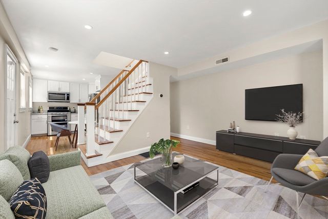 11 8th 1, Cambridge, MA 02141