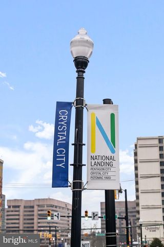 2407 S QUEEN ST, Arlington, VA 22202