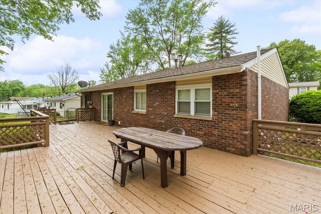309 Dogwood Lane, Fairview Heights, IL 62208