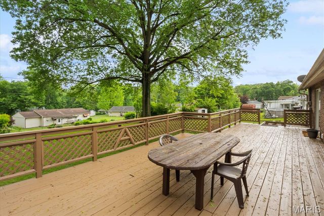 309 Dogwood Lane, Fairview Heights, IL 62208