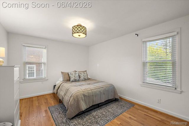 1512 Edgewood Drive, Royal Oak, MI 48067