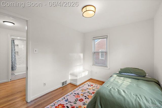 1512 Edgewood Drive, Royal Oak, MI 48067