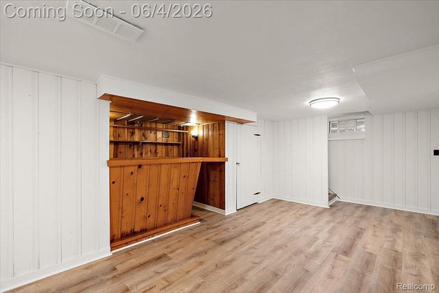 1512 Edgewood Drive, Royal Oak, MI 48067