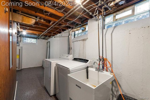 1512 Edgewood Drive, Royal Oak, MI 48067