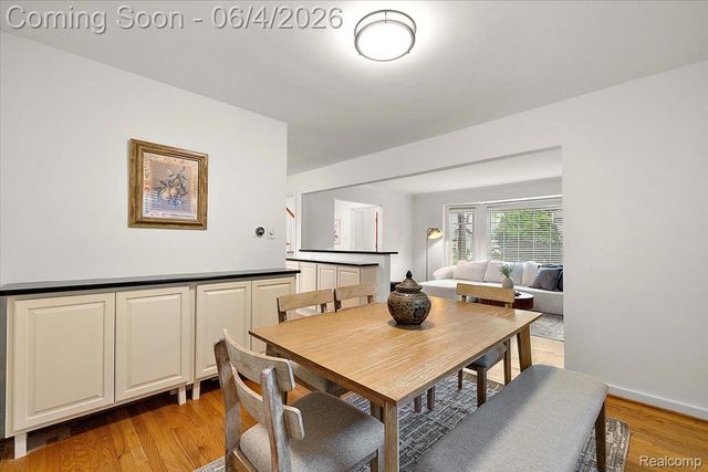 1512 Edgewood Drive, Royal Oak, MI 48067