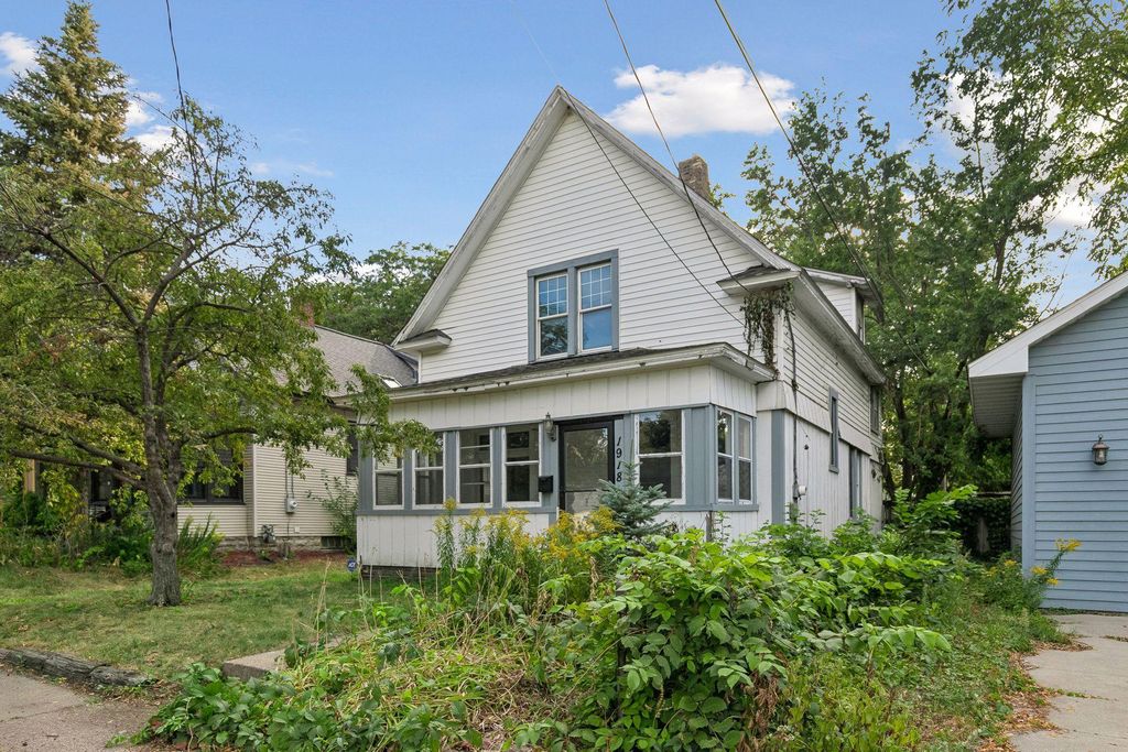 1918 Quincy Street NE, Minneapolis, MN 55418 — exterior