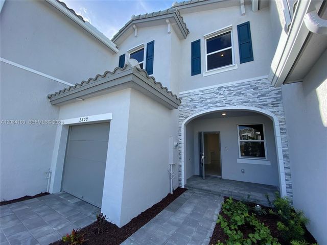 2609 SE 11th Street 2609, Homestead, FL 33035