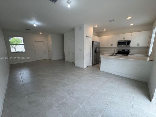 2609 SE 11th Street 2609, Homestead, FL 33035