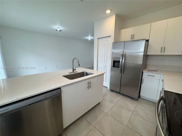 2609 SE 11th Street 2609, Homestead, FL 33035
