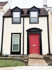 2693 Marilee Lane, Houston, TX 77057