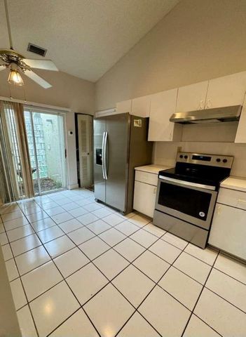 9828 SW 58th Court, Cooper City, FL 33328