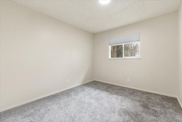 643 Covered Bridge Road, Rogue River, OR 97537