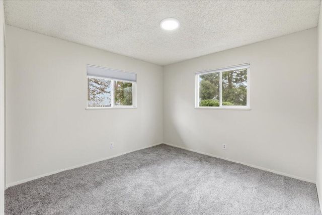 643 Covered Bridge Road, Rogue River, OR 97537