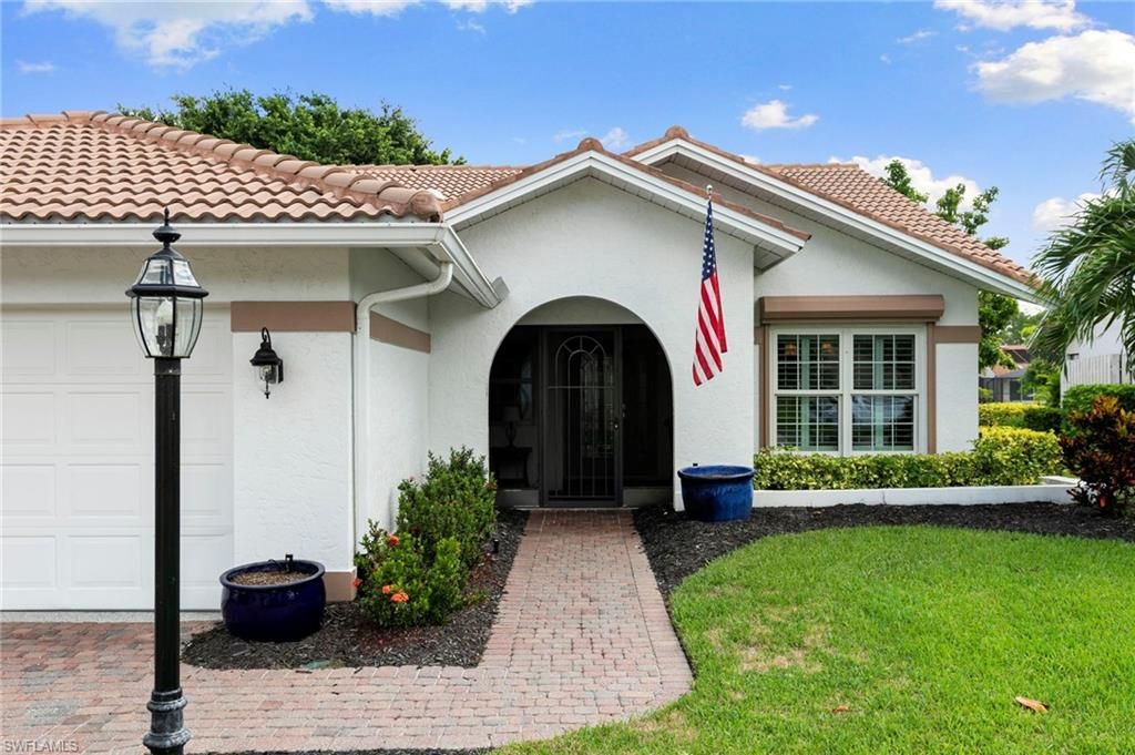 221 Kings WAY, NAPLES, FL 34104 — photo 2