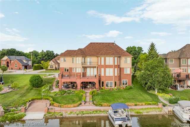 51577 Merry Lane, Utica, MI 48316